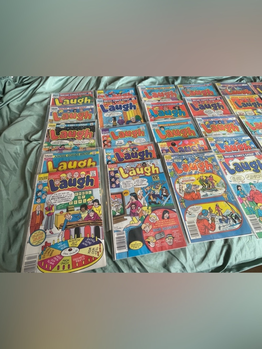 29 Archie Comics “Laugh” - Picture 4 of 7